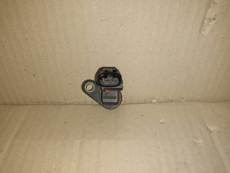 Датчик положения коленвала SOLARA 03-09 2004 3.3 3MZFE