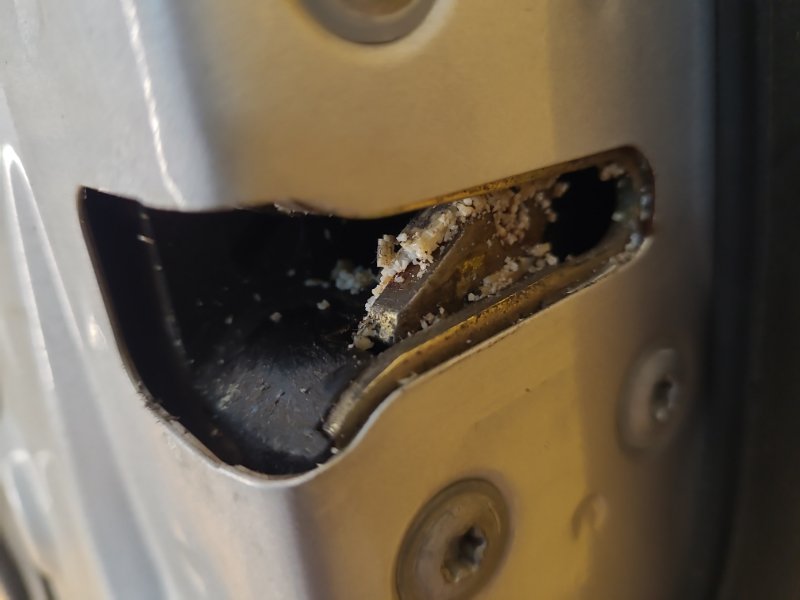 Замок двери передний правый MURANO Z50 02-07 Замок двери передний правый MURANO Z50 02-07