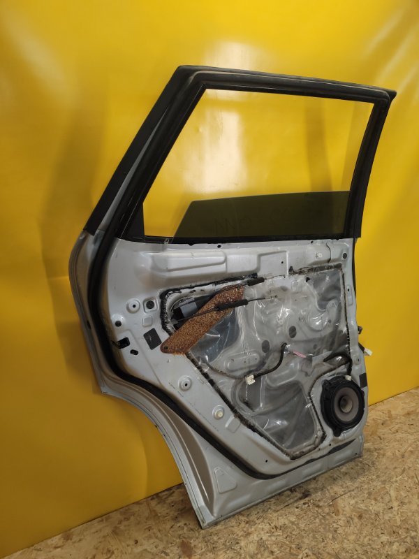 Дверь задняя левая MURANO Z50 02-07