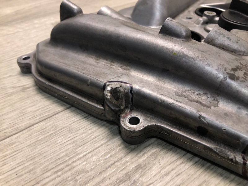 Крышка распредвала CAMRY 50 12-15 2AR