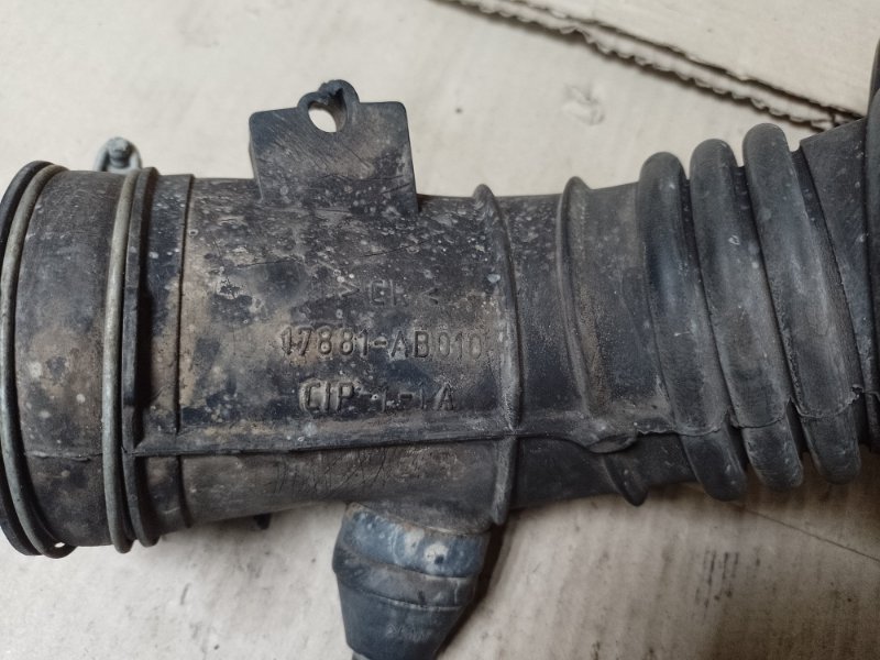 Патрубок воздушного фильтра TOYOTA CAMRY 30 02-06 Патрубок воздушного фильтра TOYOTA CAMRY 30 02-06