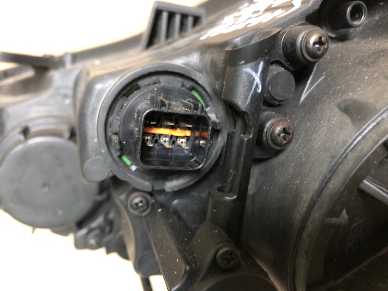 Фара передняя правая ELANTRA MD 10-15 2013 1.8 G4NB