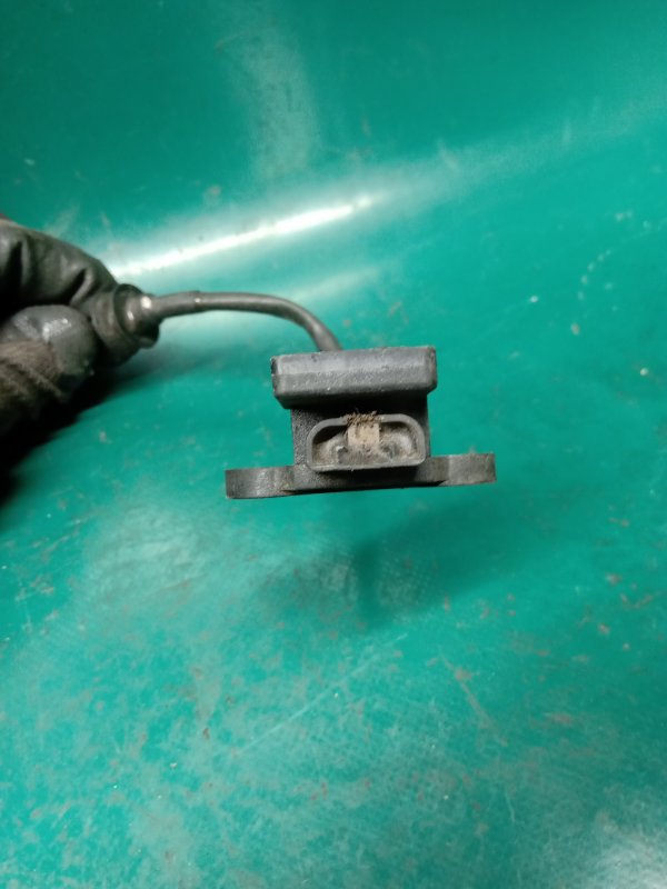 Датчик положения распредвала SORENTO BL 02-09 Датчик положения распредвала SORENTO BL 02-09