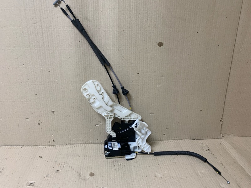 Запчасть замок двери задний левый HYUNDAI ELANTRA MD 10-15 2013 1.8 G4NB 81410-3X010 Б/У Замок двери задний левый HYUNDAI ELANTRA MD 10-15 2013 1.8 G4NB 81410-3X010 Б/У