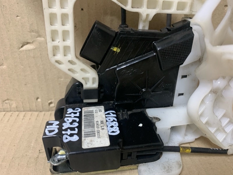 Замок двери задний левый HYUNDAI ELANTRA MD 10-15 1.8 G4NB Замок двери задний левый HYUNDAI ELANTRA MD 10-15 1.8 G4NB