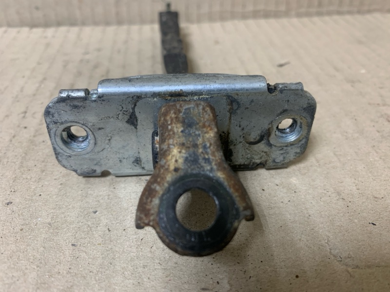 Ограничитель двери передний левый HYUNDAI ELANTRA MD 10-15 1.8 G4NB