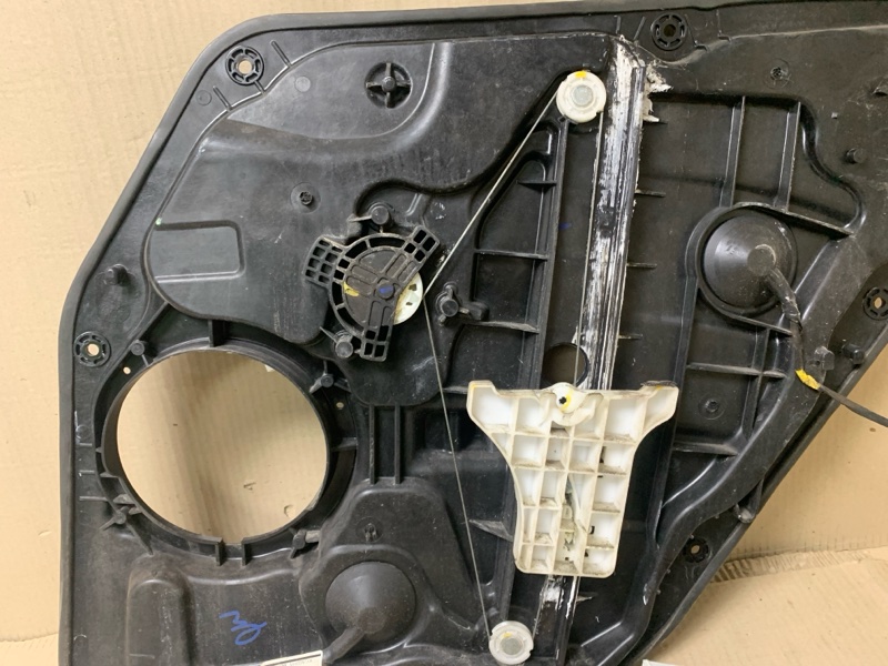 Стеклоподъемник задний левый ELANTRA MD 10-15 2013 1.8 G4NB