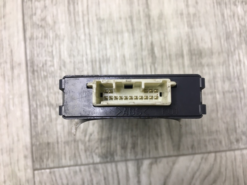 Блок комфорта NX 14-21 2014 Внедорожник 2.0T