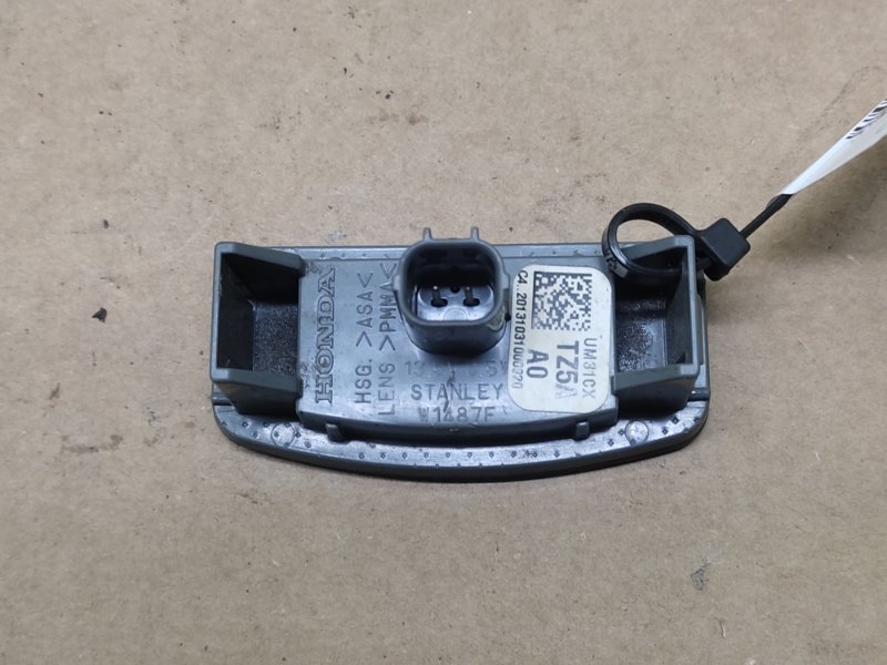 Подсветка номера MDX (YD3) 13-21 2014 YD3 3.5 J35Y4