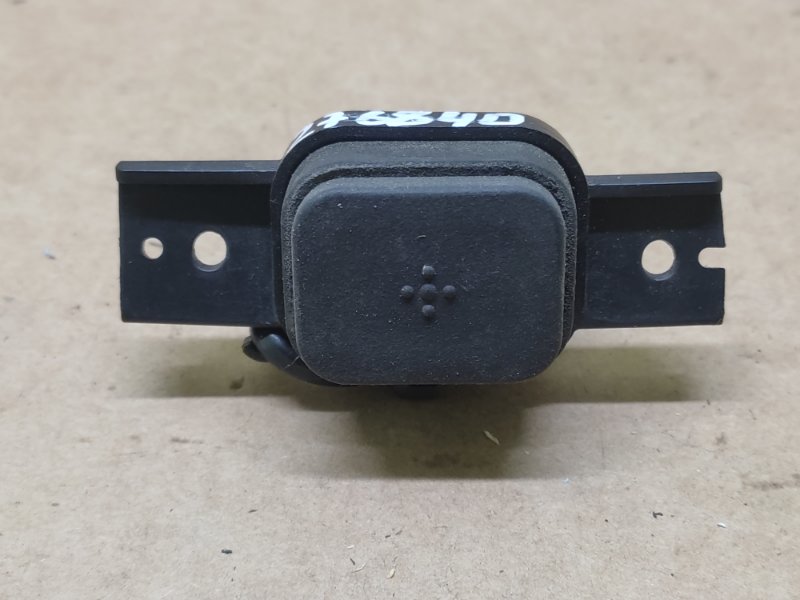 Кнопка открывания багажника наружная ACURA MDX (YD3) 13-21 2014 YD3 3.5 J35Y4 38369-TZ5-A01 Б/У