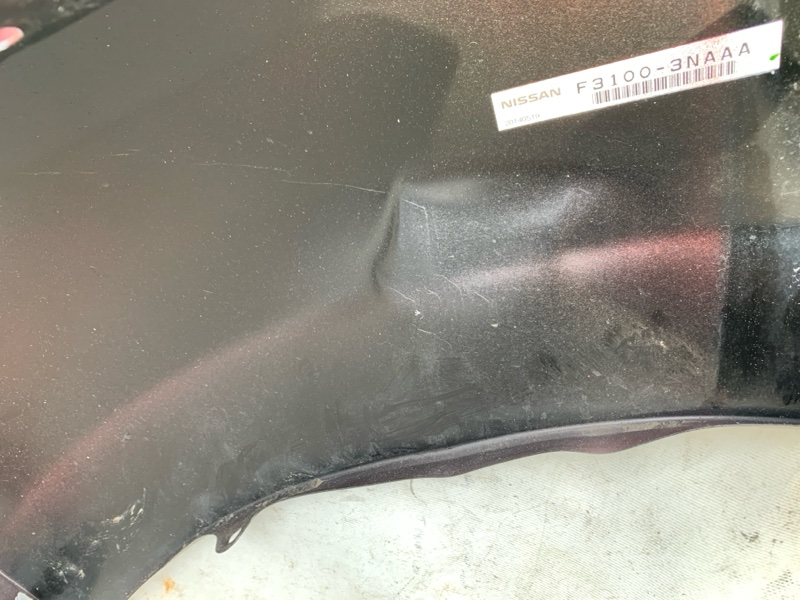 Крыло переднее правое LEAF 10-17