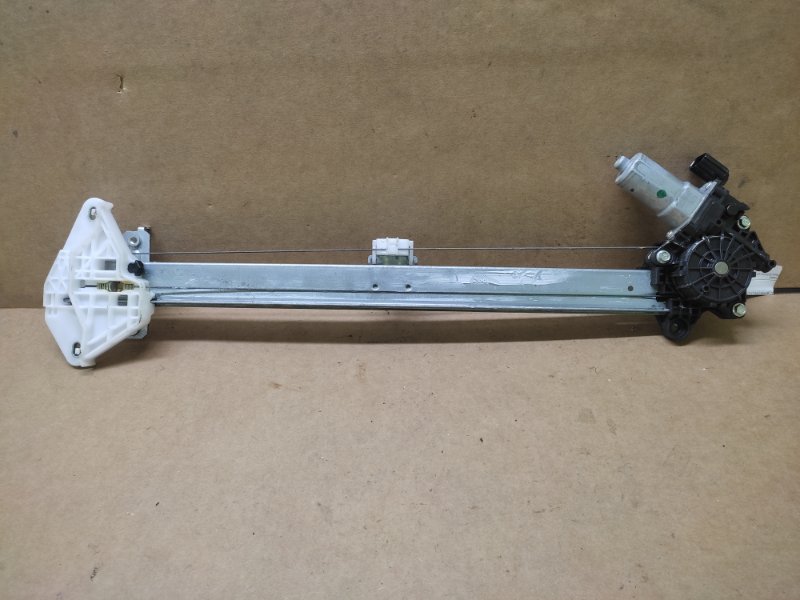 Стеклоподъемник передний правый MDX (YD3) 13-21 2014 YD3 3.5 J35Y4