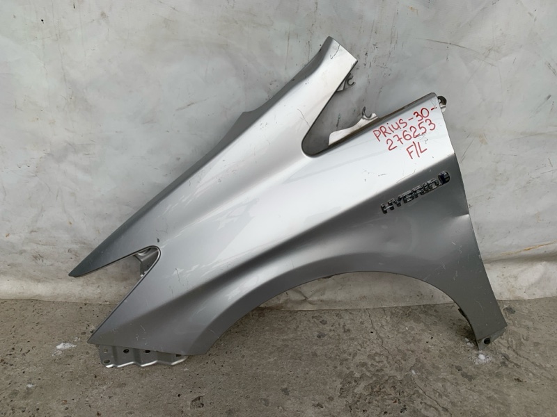 Крыло переднее левое PRIUS - 30 09-17