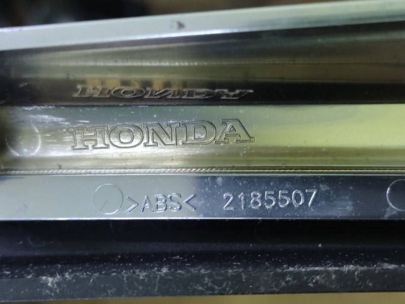 Консоль центральная MDX (YD3) 13-21 2014 YD3 3.5 J35Y4