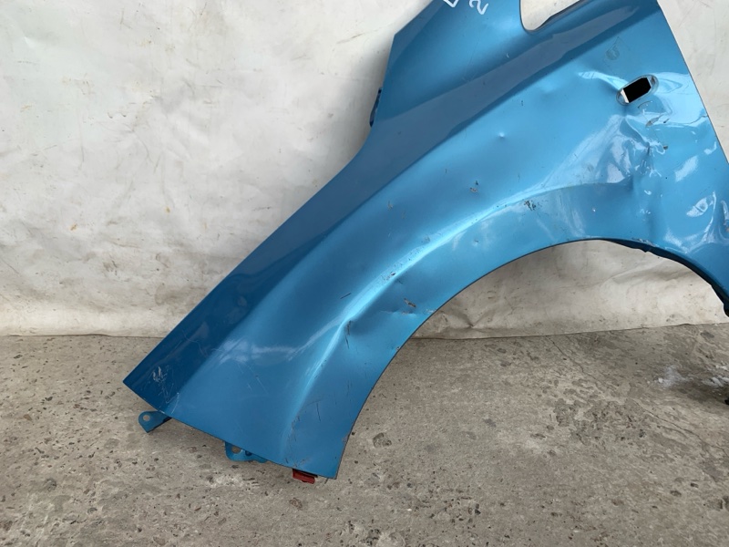 Крыло переднее левое NISSAN LEAF 10-17 Крыло переднее левое NISSAN LEAF 10-17