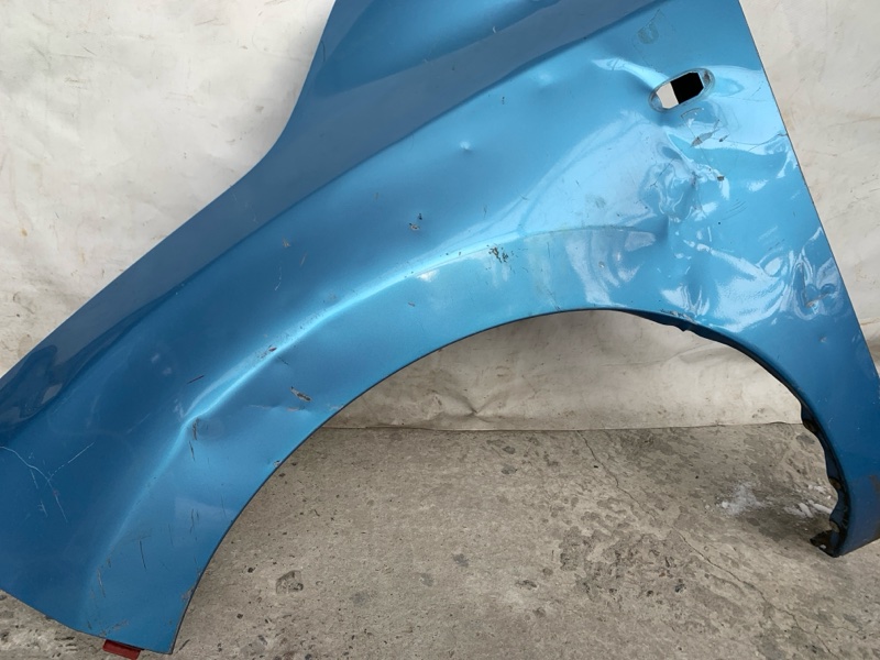 Крыло переднее левое LEAF 10-17 Крыло переднее левое LEAF 10-17