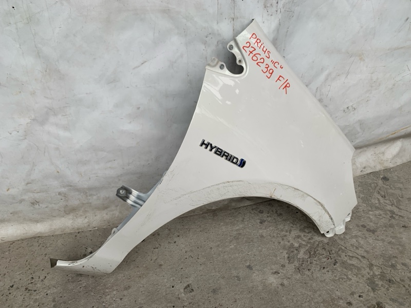 Крыло переднее правое TOYOTA PRIUS C/AQUA 11-14