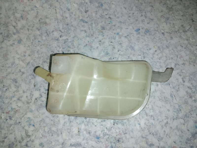 Бачок расширительный TOYOTA COROLLA 150 06-13 Бачок расширительный TOYOTA COROLLA 150 06-13