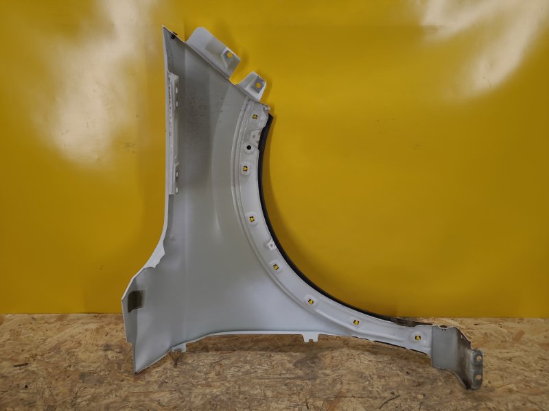 Крыло переднее левое NIRO SG2 22-