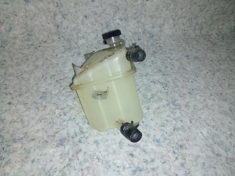 Бачок расширительный PRIUS - 30 09-17 Бачок расширительный PRIUS - 30 09-17