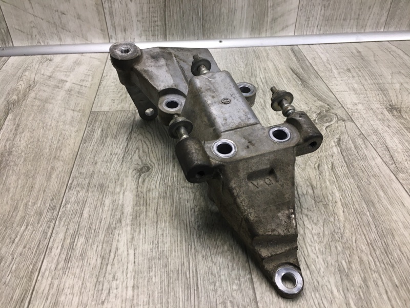 Кронштейн двигателя TEANA J32 08-14 2.5 VQ25