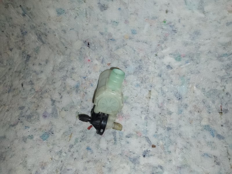 Насос омывателя стекла LEAF 18-