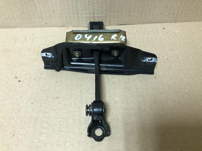 Ограничитель двери задний правый INFINITI M35/M45 04-10 3.5 VQ35DE Ограничитель двери задний правый INFINITI M35/M45 04-10 3.5 VQ35DE