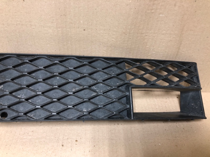 Накладка противотуманной фары левая INFINITI M35/M45 04-10 3.5 VQ35DE