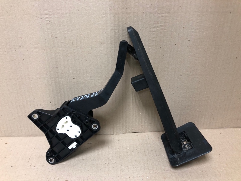 Педаль газа INFINITI M35/M45 04-10 2004 3.5 VQ35DE 18002-EH000 Б/У