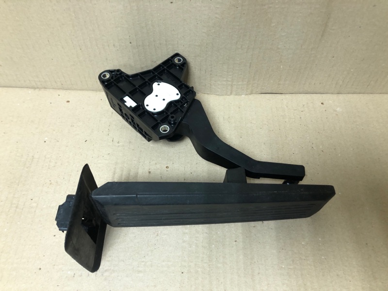 Педаль газа INFINITI M35/M45 04-10 3.5 VQ35DE