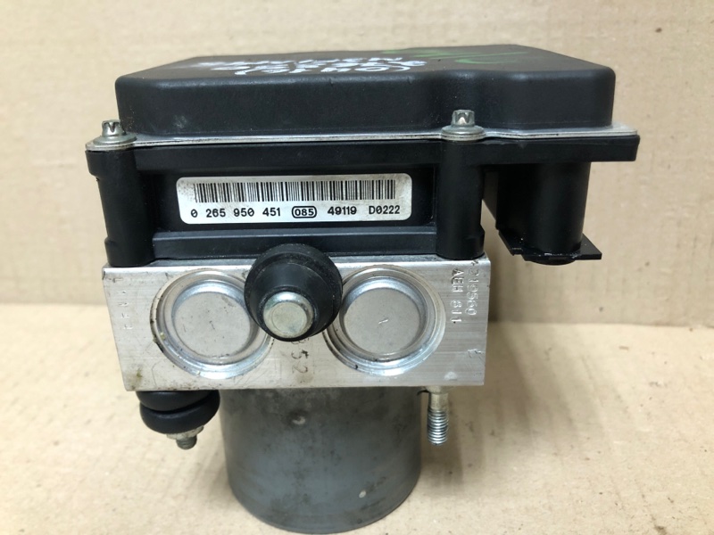 Блок ABS M35/M45 04-10 2004 3.5 VQ35DE