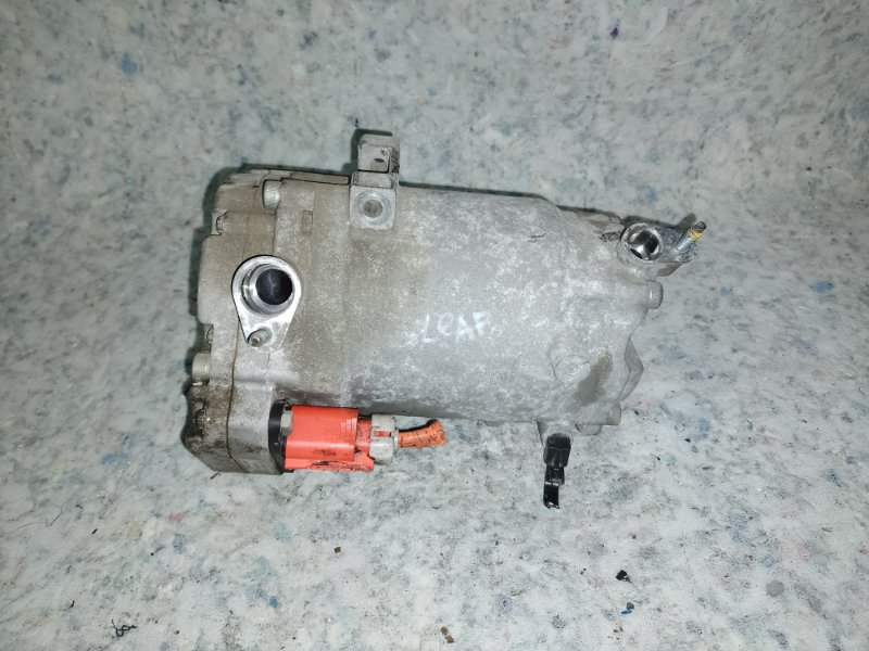 Запчасть компрессор кондиционера NISSAN LEAF 10-17 92600-1MG0A Б/У Компрессор кондиционера NISSAN LEAF 10-17 92600-1MG0A Б/У