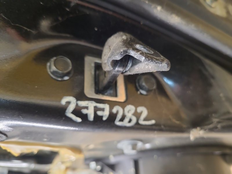 Ограничитель двери передний левый NISSAN LEAF 18- 80430-3NF0A Б/У