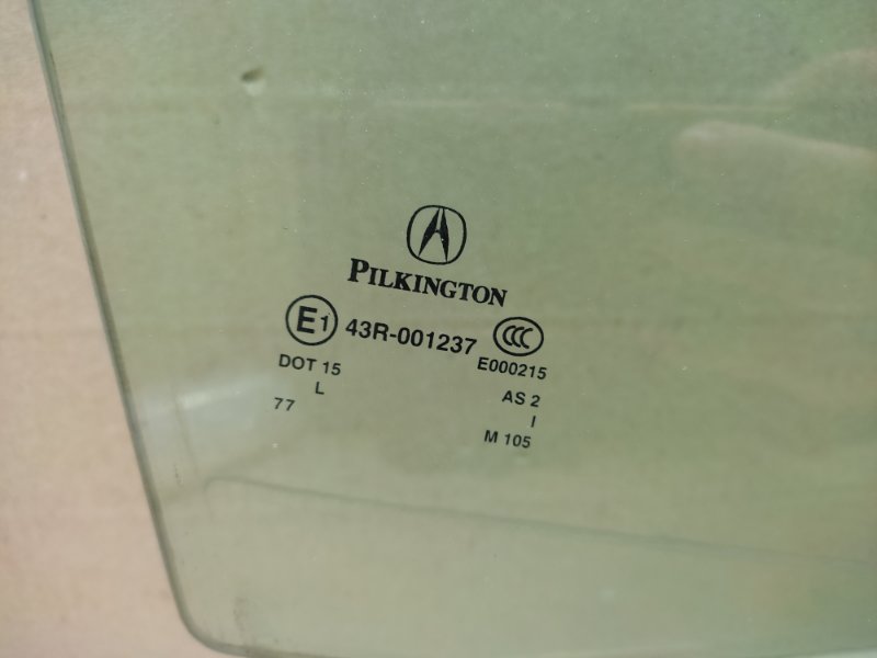 Стекло двери переднее правое TLX 17-20 2019 2.4L