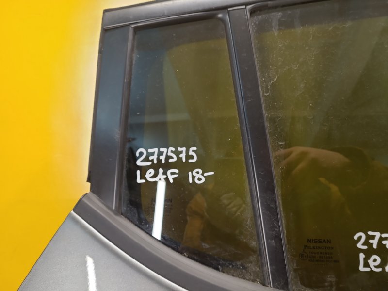 Стекло двери глухое заднее правое NISSAN LEAF 18- 82220-5SF1A Б/У
