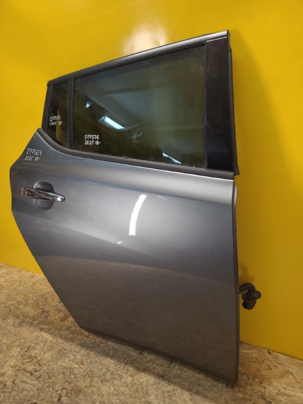 Дверь задняя правая NISSAN LEAF 18-