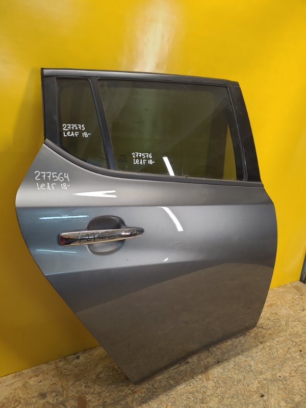 Дверь задняя правая LEAF 18-