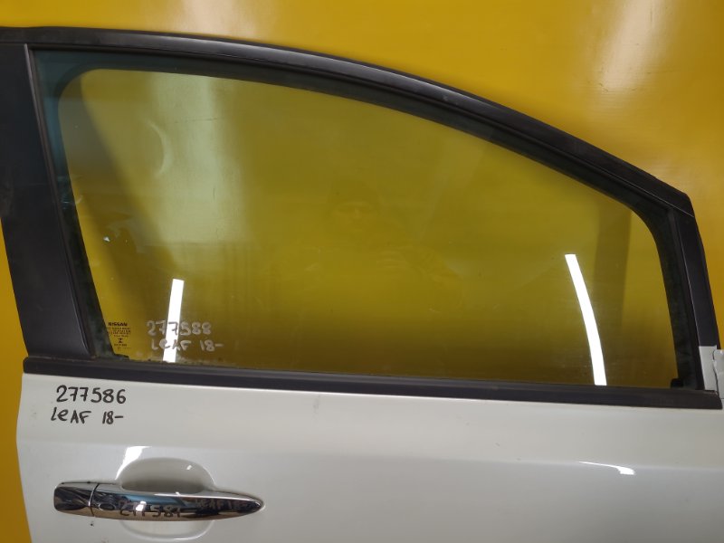 Стекло двери переднее правое NISSAN LEAF 18- 80300-5SF0A Б/У