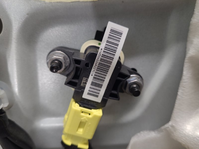 Датчик удара передний правый NISSAN LEAF 18- 98830-5RA8A Б/У