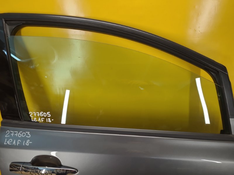 Стекло двери переднее правое NISSAN LEAF 18- 80300-5SF0A Б/У
