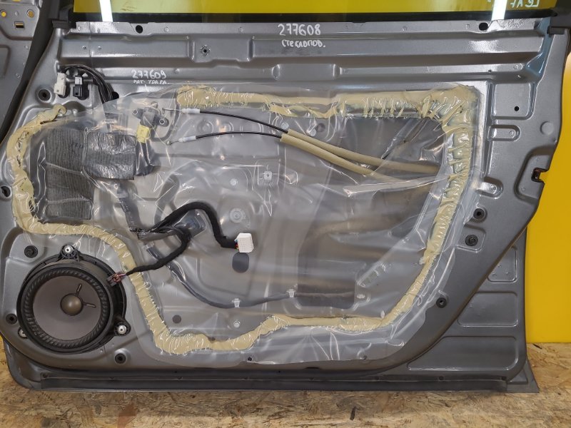 Стеклоподъемник передний правый NISSAN LEAF 18- 80720-3NF5A Б/У