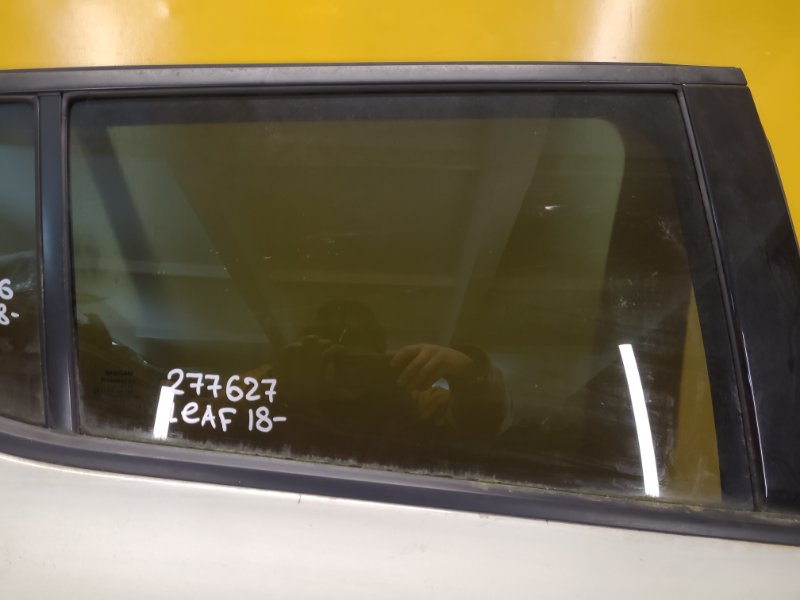 Стекло двери заднее правое NISSAN LEAF 18- 82300-3NF1A Б/У