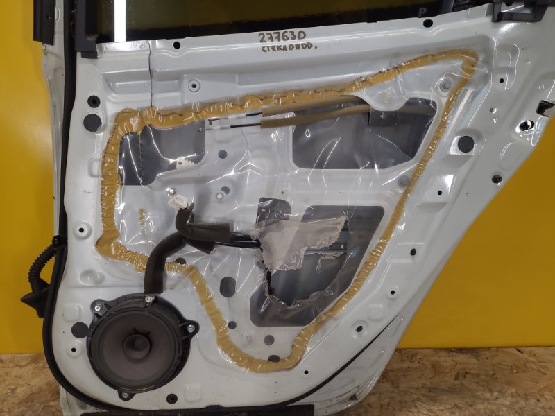 Запчасть стеклоподъемник задний правый NISSAN LEAF 18- 82720-3NN0A Б/У Стеклоподъемник задний правый NISSAN LEAF 18- 82720-3NN0A Б/У