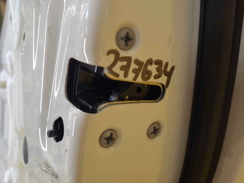 Замок двери задний правый NISSAN LEAF 18- 82500-4NP0A Б/У