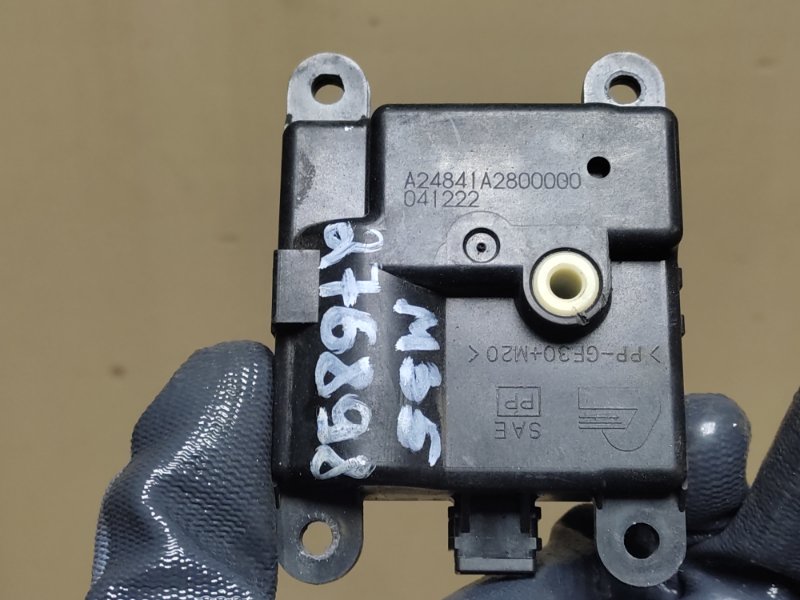 Моторчик заслонки печки INFINITI M35/M45 04-10 3.5 VQ35DE