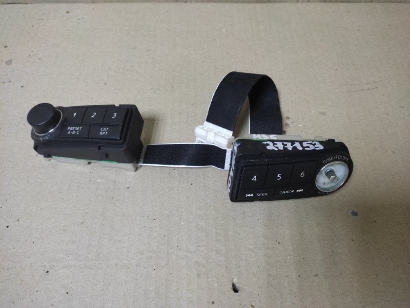 Блок управления мультимедиа INFINITI M35/M45 04-10 2004 3.5 VQ35DE 25391-EH000 Б/У