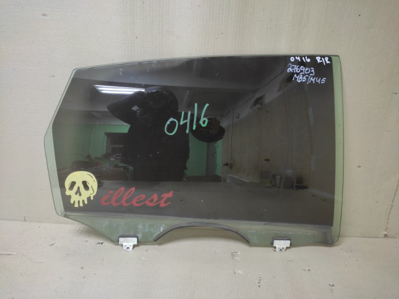 Стекло двери заднее правое INFINITI M35/M45 04-10 2004 3.5 VQ35DE 82300-EG000 Б/У