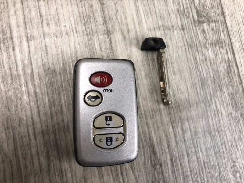 Ключ зажигания CAMRY 40 06-11