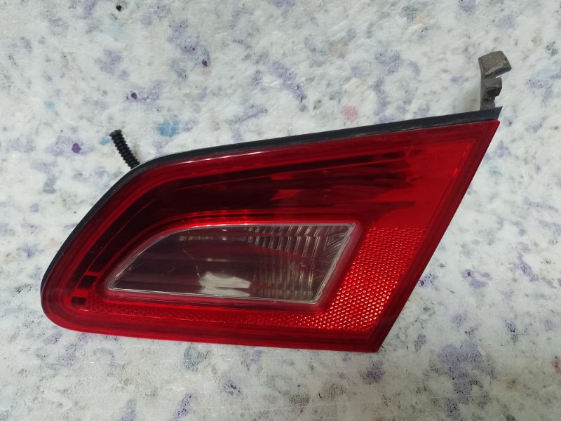 Фонарь внутренний задний правый INFINITI G25/G35/G37/Q40 06-14 26540-JK60C Б/У