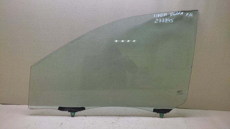 Стекло двери переднее левое TOYOTA SIENNA 03-10 2006 3.5 2GR-FE 68102-AE010 Б/У